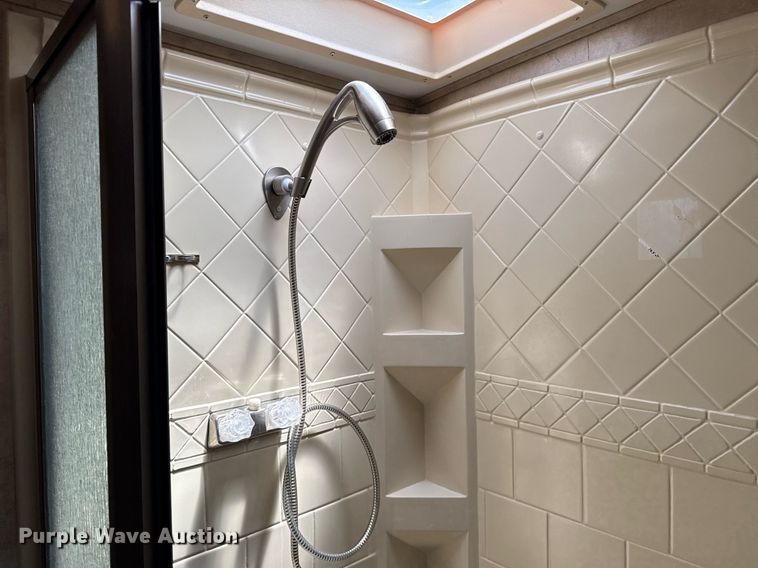 image for item EG5986 2008 Keystone Cougar camper