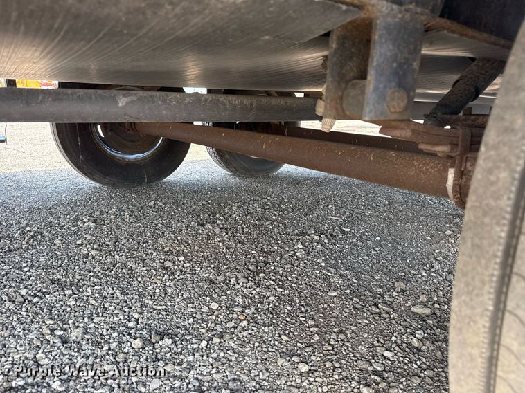 image for item EG5986 2008 Keystone Cougar camper