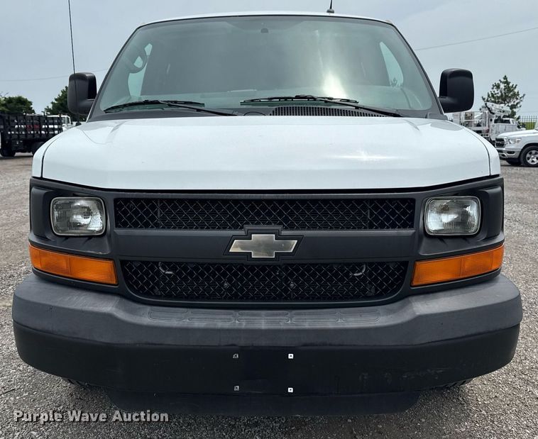 image for item EG6028 2015 Chevrolet Express 3500 van