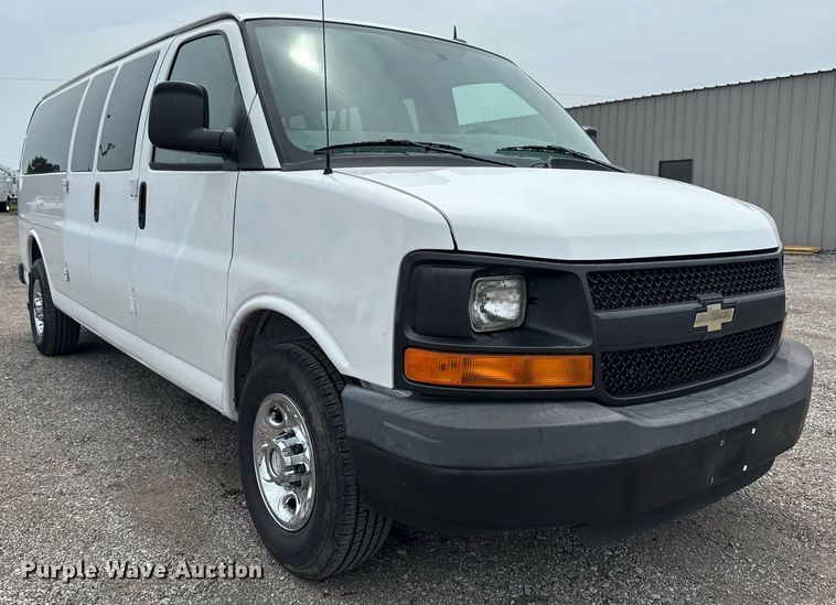 image for item EG6028 2015 Chevrolet Express 3500 van