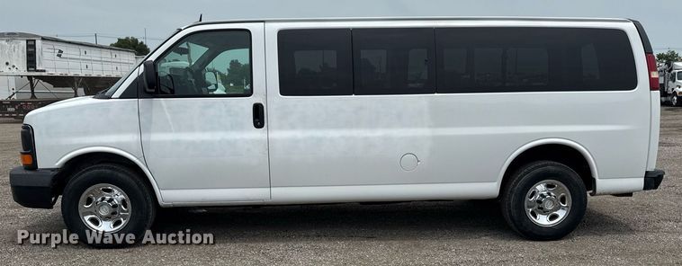 image for item EG6028 2015 Chevrolet Express 3500 van