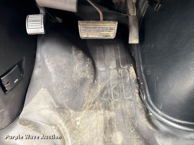 image for item EG6028 2015 Chevrolet Express 3500 van