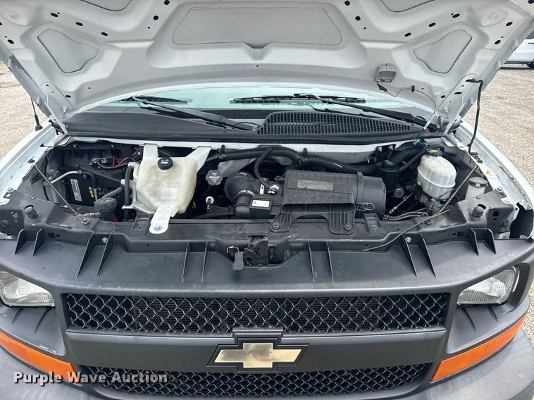 image for item EG6028 2015 Chevrolet Express 3500 van