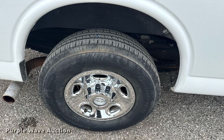 image for item EG6028 2015 Chevrolet Express 3500 van