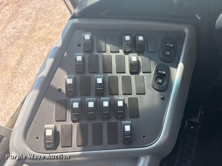 image for item EG6104 2007 International 3000 school bus