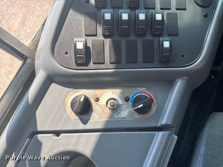 image for item EG6104 2007 International 3000 school bus