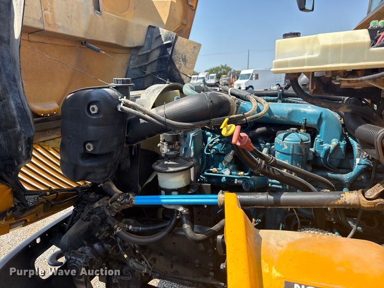 image for item EG6104 2007 International 3000 school bus