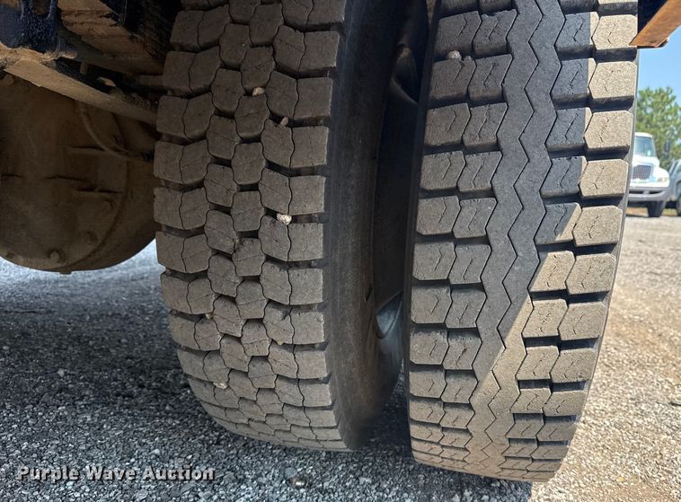 image for item EG6104 2007 International 3000 school bus