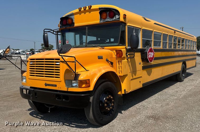 image for item EG6107 2003 International 3800 school bus