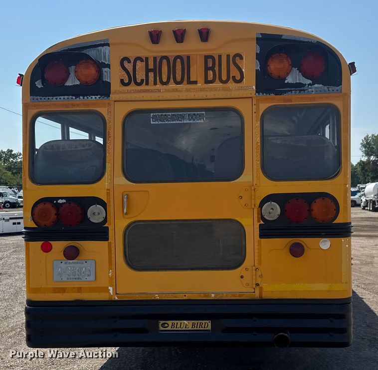 image for item EG6107 2003 International 3800 school bus