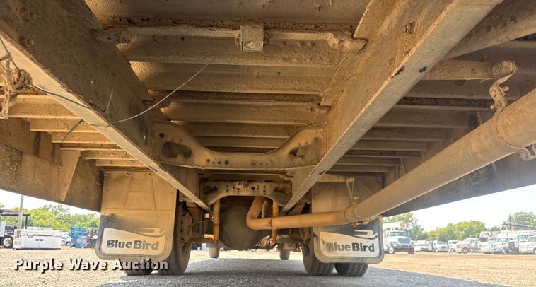 image for item EG6107 2003 International 3800 school bus