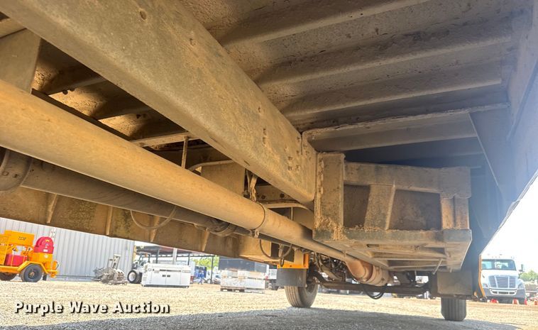 image for item EG6107 2003 International 3800 school bus