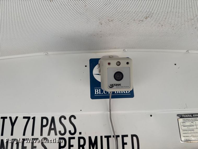 image for item EG6107 2003 International 3800 school bus