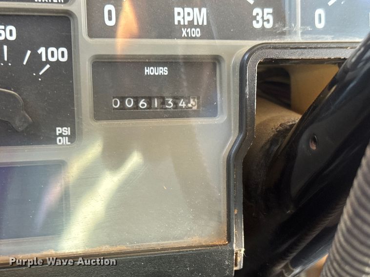 image for item EG6107 2003 International 3800 school bus