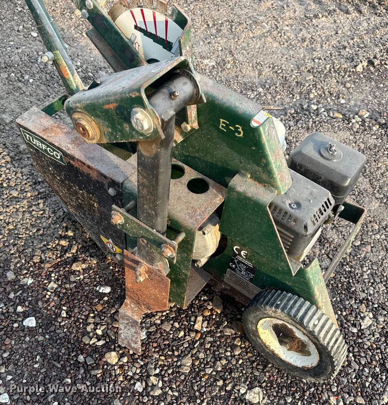 image for item EH7447 TurfCo. 8530 bed edger