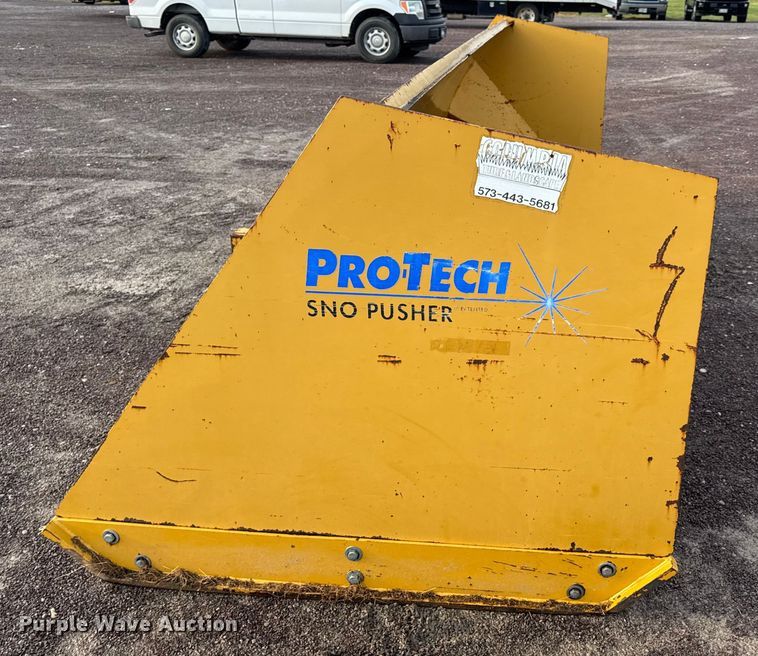 image for item EH7454 Pro-Tec SD14L wheel loader snow pusher