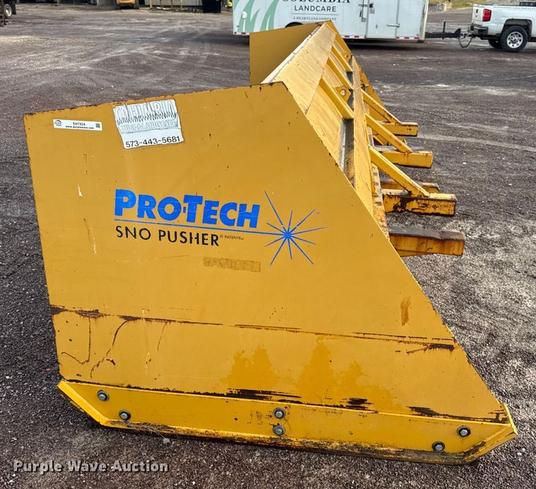 image for item EH7454 Pro-Tec SD14L wheel loader snow pusher