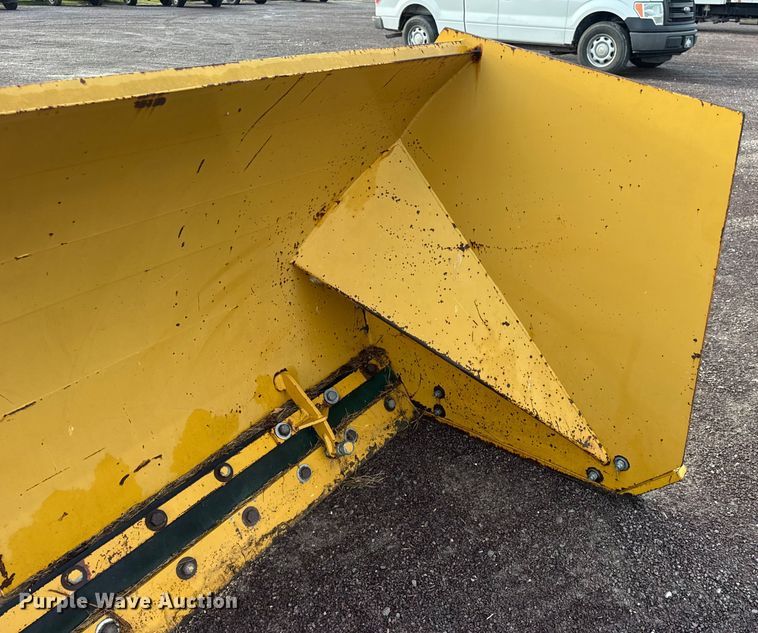 image for item EH7454 Pro-Tec SD14L wheel loader snow pusher