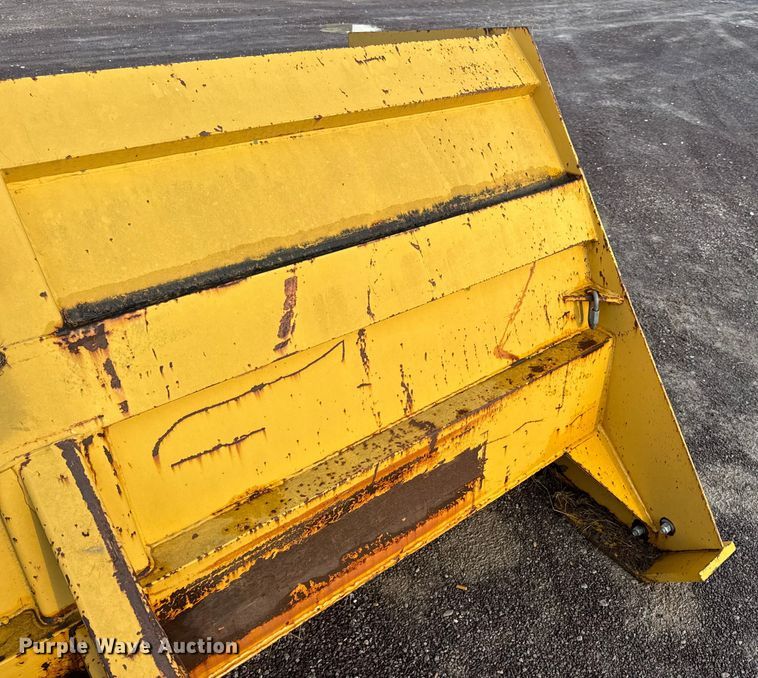 image for item EH7454 Pro-Tec SD14L wheel loader snow pusher