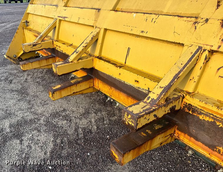 image for item EH7454 Pro-Tec SD14L wheel loader snow pusher