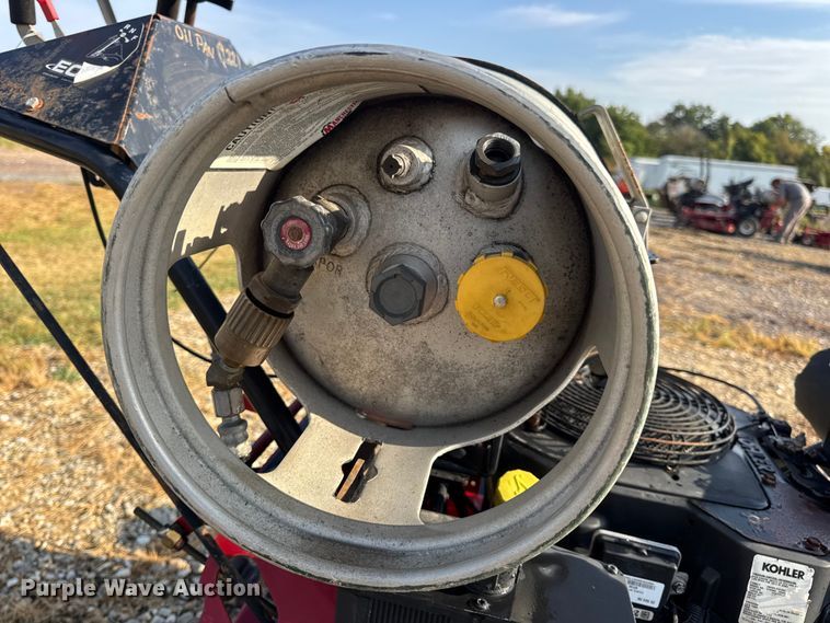 image for item EH7456 eXmark Turf Tracer TTX680PKC524 lawn mower