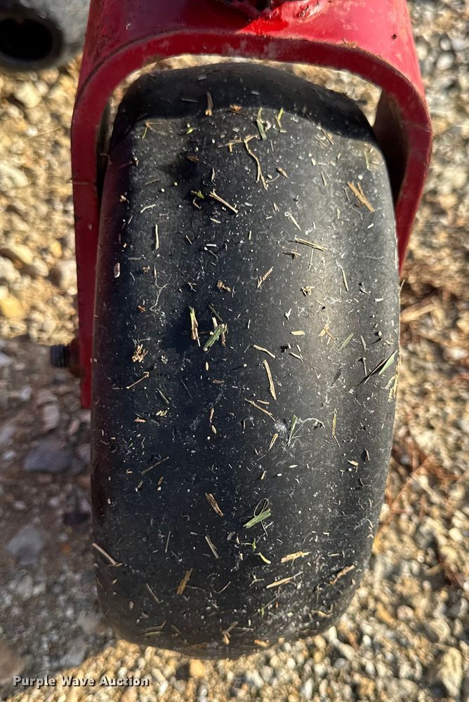 image for item EH7456 eXmark Turf Tracer TTX680PKC524 lawn mower