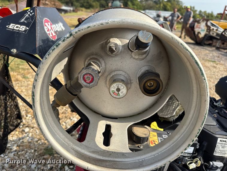 image for item EH7457 eXmark Turf Tracer TTX680PKC60400 lawn mower