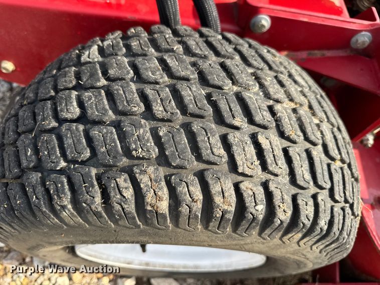 image for item EH7457 eXmark Turf Tracer TTX680PKC60400 lawn mower