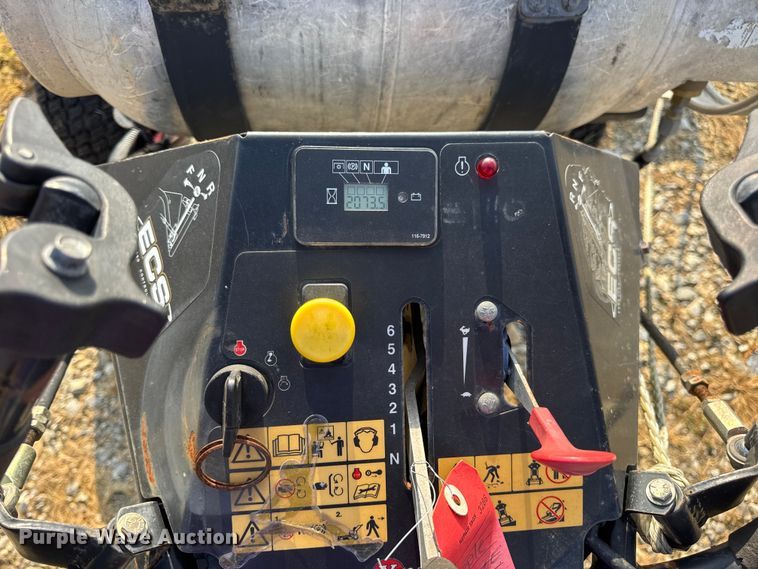 image for item EH7460 eXmark Turf Tracer TTX680PKC60400 lawn mower