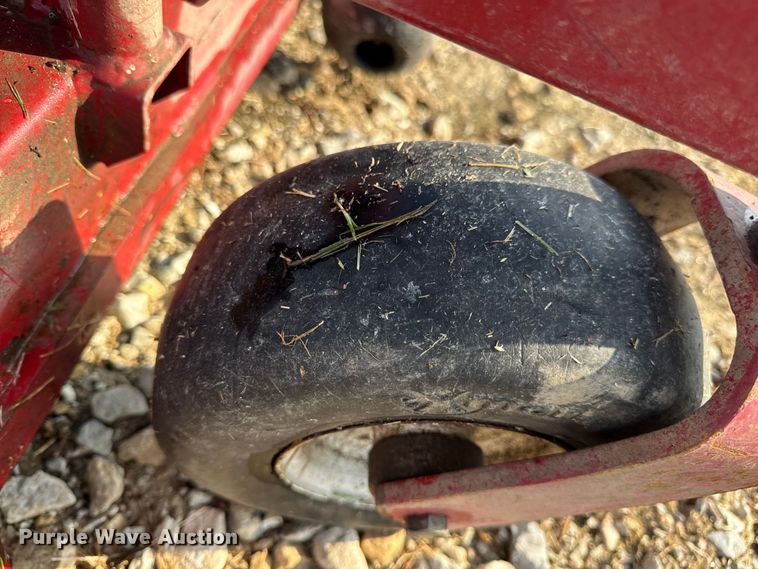 image for item EH7460 eXmark Turf Tracer TTX680PKC60400 lawn mower