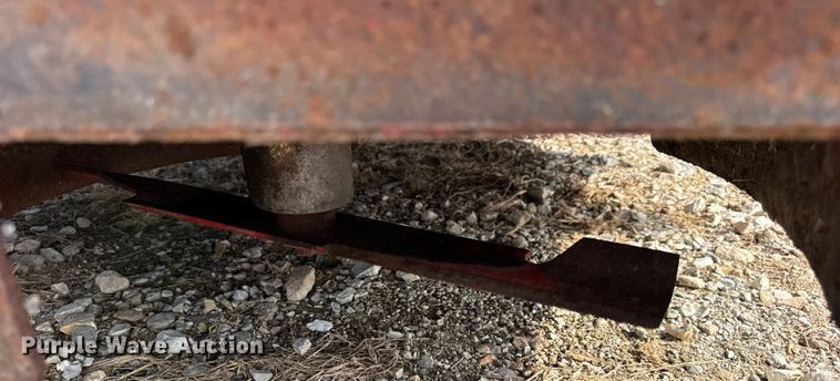 image for item EH7464 eXmark Lazer Z LZ5740PKC72400 ZTR lawn mower