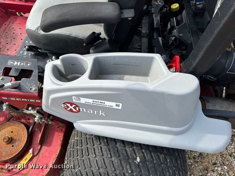 image for item EH7464 eXmark Lazer Z LZ5740PKC72400 ZTR lawn mower