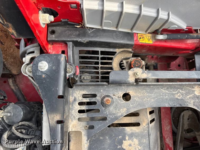 image for item EH7464 eXmark Lazer Z LZ5740PKC72400 ZTR lawn mower