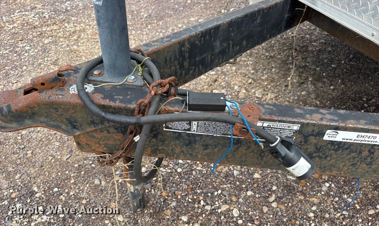 image for item EH7470 2010 Doolittle Cargo Master enclosed cargo trailer