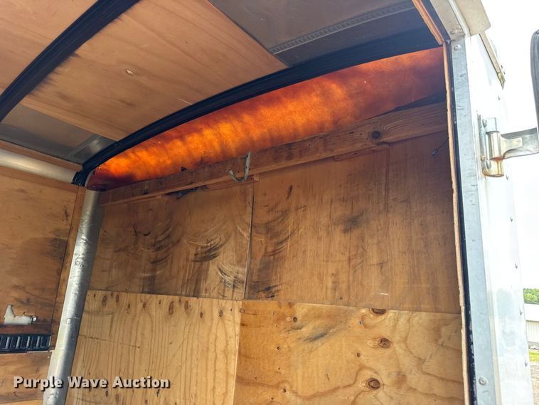 image for item EH7470 2010 Doolittle Cargo Master enclosed cargo trailer