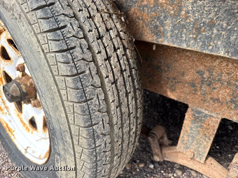 image for item EH7470 2010 Doolittle Cargo Master enclosed cargo trailer