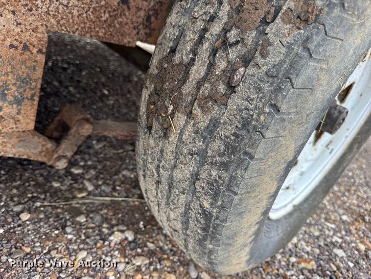 image for item EH7470 2010 Doolittle Cargo Master enclosed cargo trailer