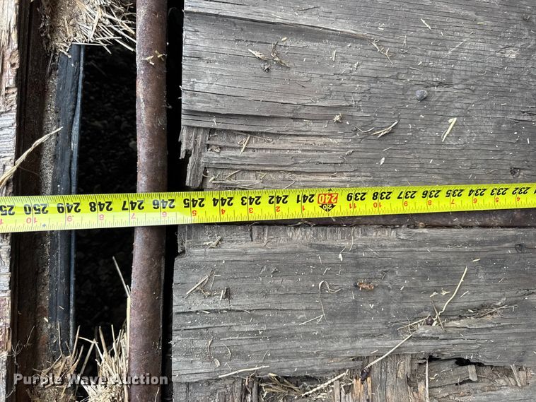 image for item EH7472 2014 Doolittle enclosed cargo trailer