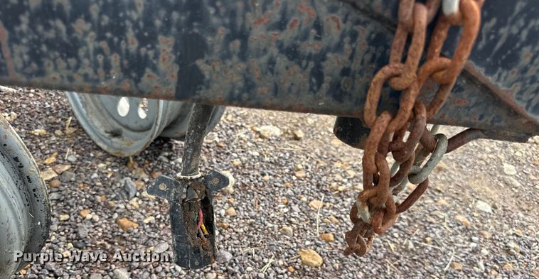 image for item EH7473 2010 Doolittle enclosed cargo trailer