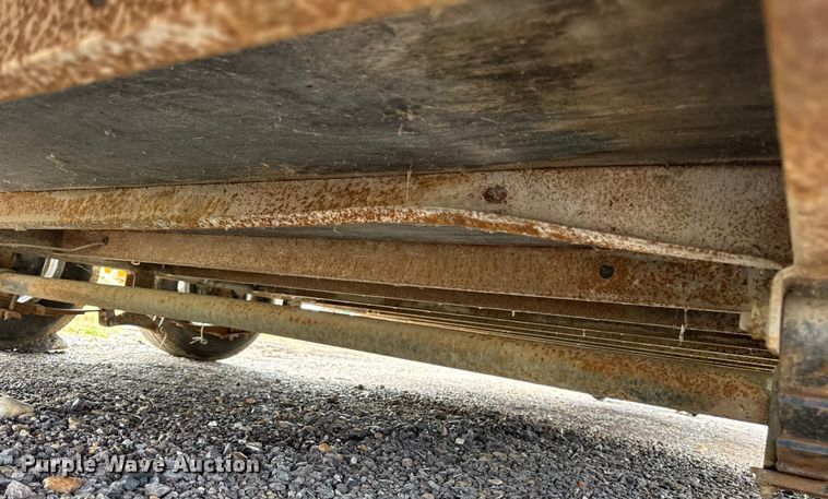 image for item EH7473 2010 Doolittle enclosed cargo trailer