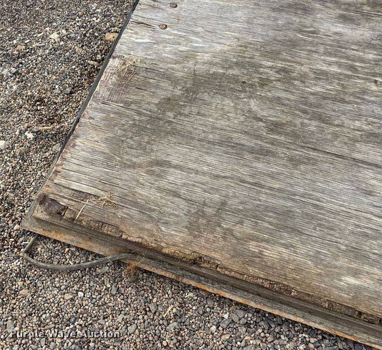 image for item EH7473 2010 Doolittle enclosed cargo trailer