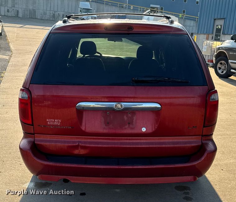 image for item EH7474 2007 Chrysler Town & Country LX SUV