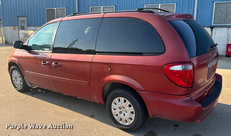 image for item EH7474 2007 Chrysler Town & Country LX SUV