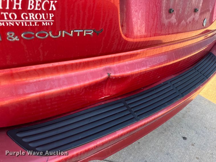 image for item EH7474 2007 Chrysler Town & Country LX SUV