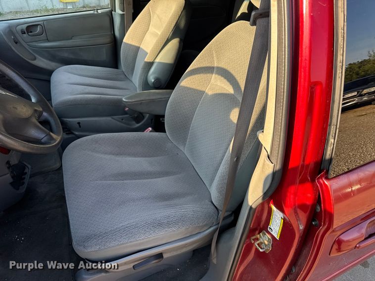 image for item EH7474 2007 Chrysler Town & Country LX SUV