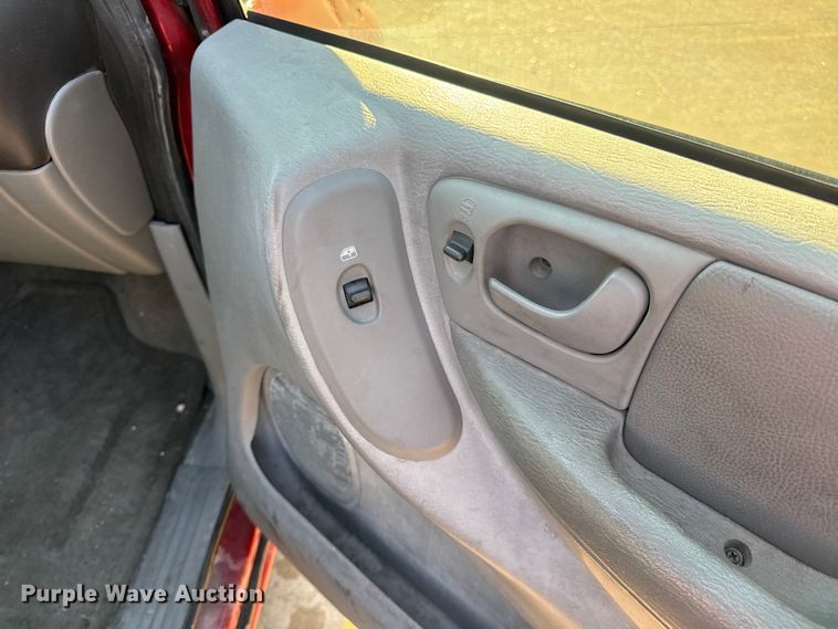 image for item EH7474 2007 Chrysler Town & Country LX SUV