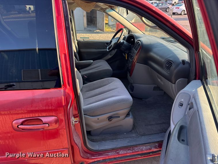 image for item EH7474 2007 Chrysler Town & Country LX SUV