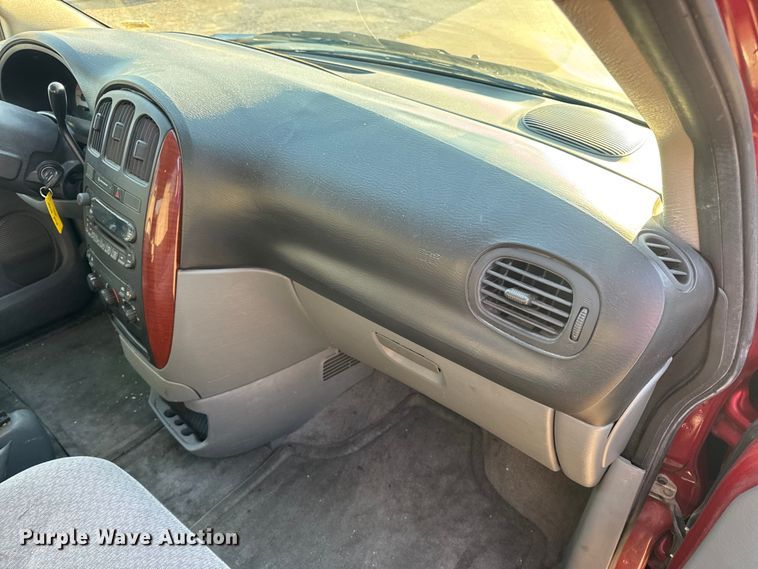 image for item EH7474 2007 Chrysler Town & Country LX SUV