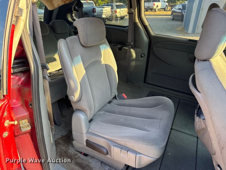 image for item EH7474 2007 Chrysler Town & Country LX SUV