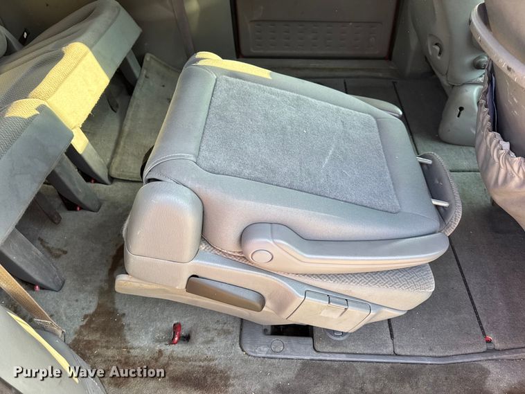 image for item EH7474 2007 Chrysler Town & Country LX SUV